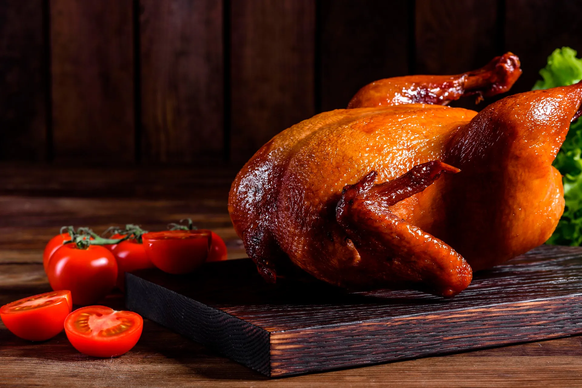 Pollo entero ahumado al estilo criollo